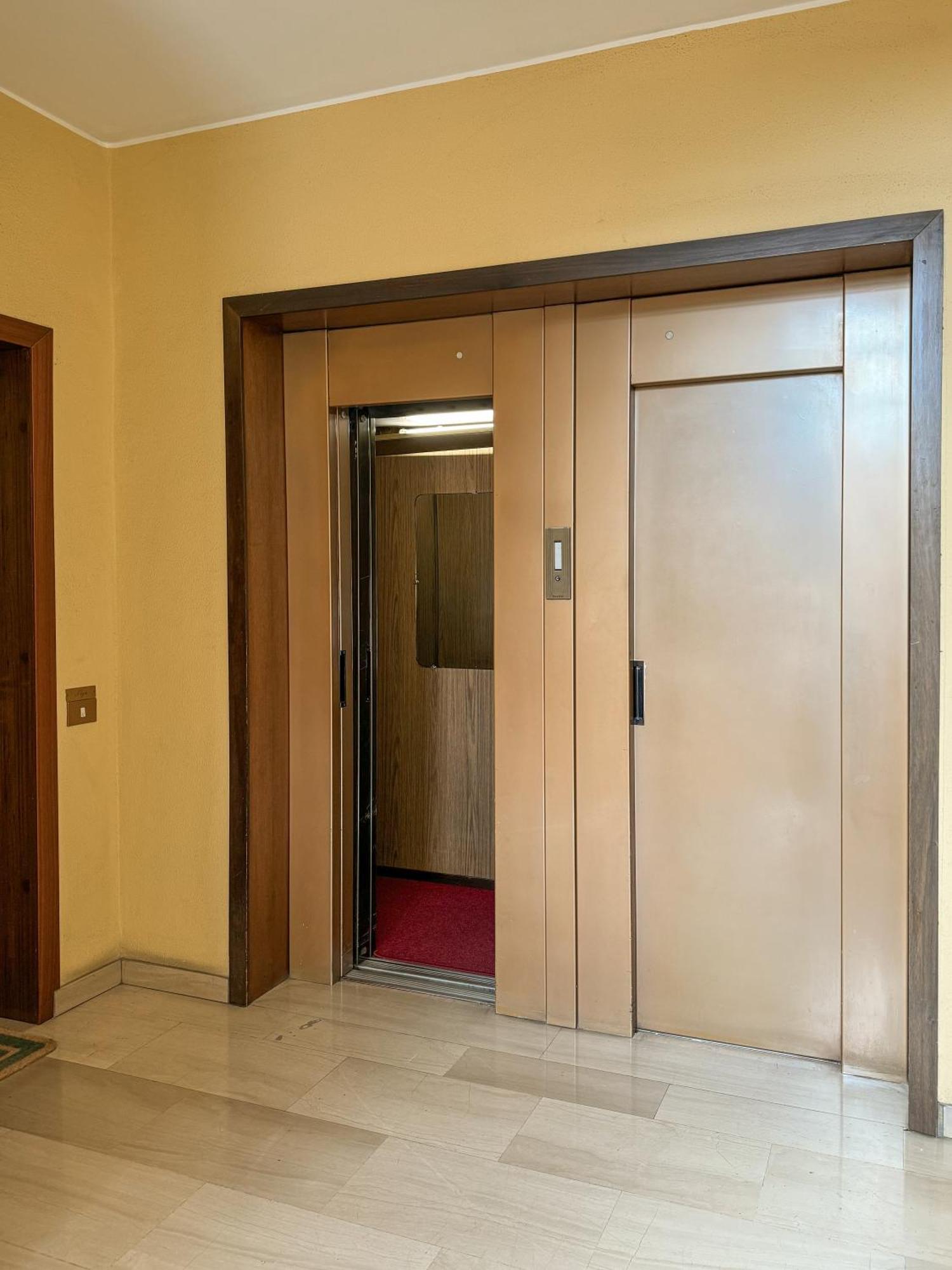 מילאנו Free Parking - 5 Star - Sauna Luxury Apartment מראה חיצוני תמונה